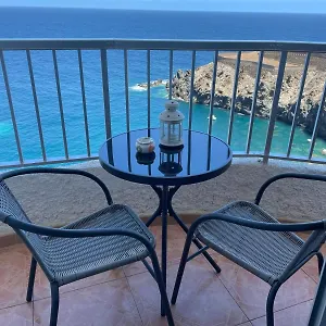 https://relax-monis-incredible-ocean-views.in-canary-islands.com